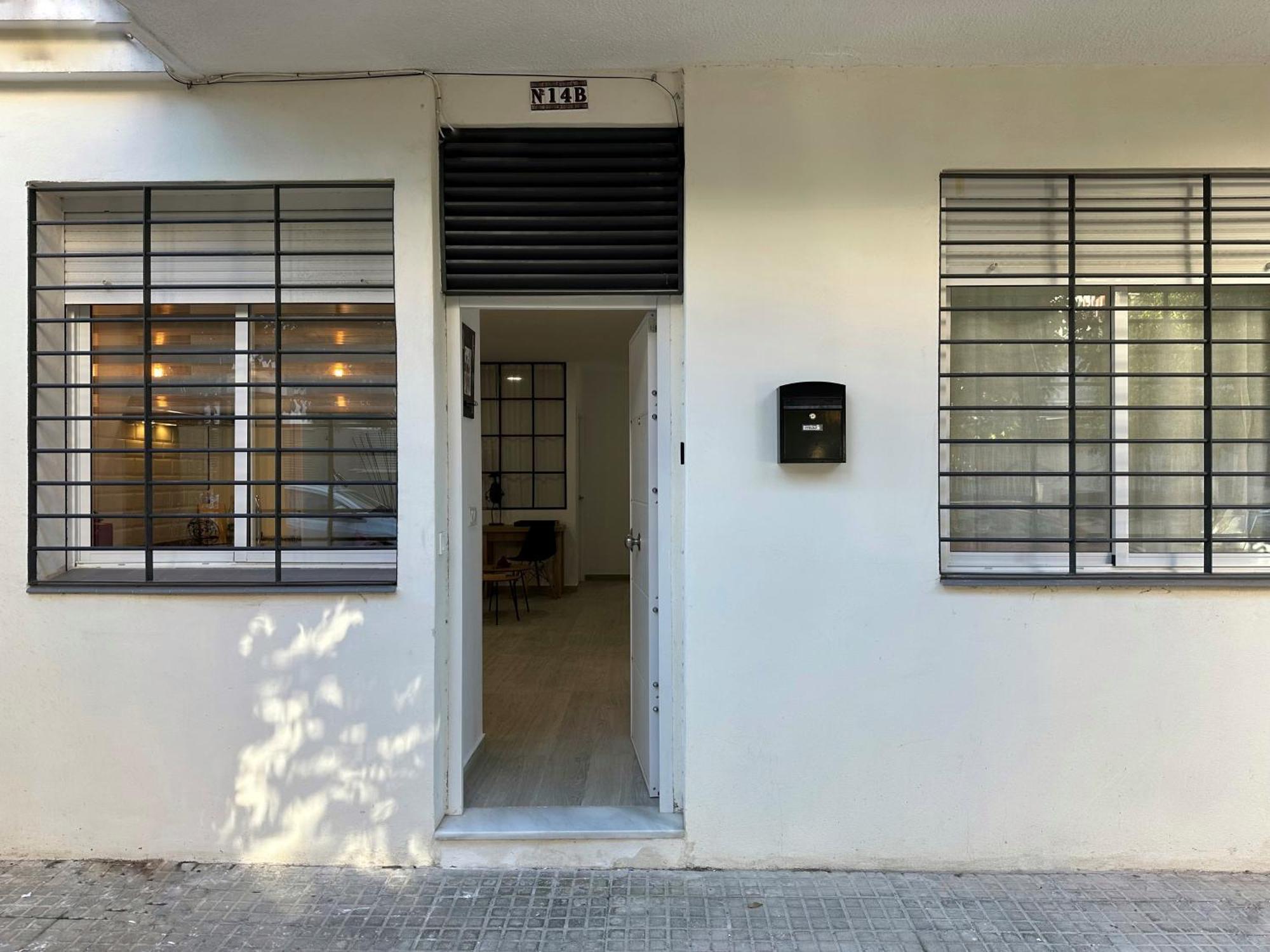 A&M Apartamento En Nervion セビリア エクステリア 写真